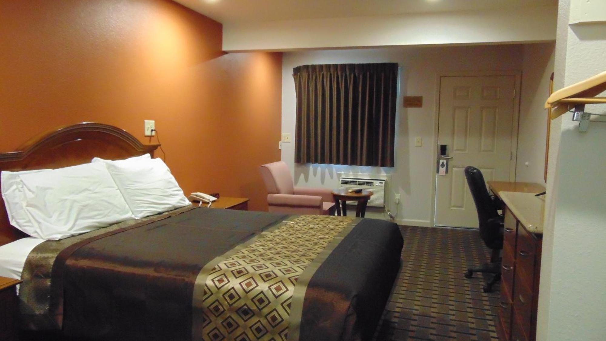 Corcoran Country Inn Esterno foto